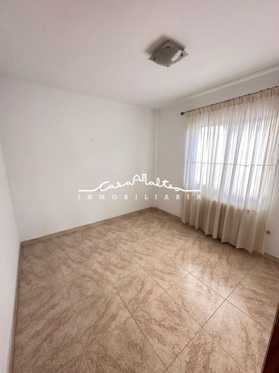 5 soveværelse Rækkehus til salg i La Nucia - € 323.000 (Ref: 9356000)