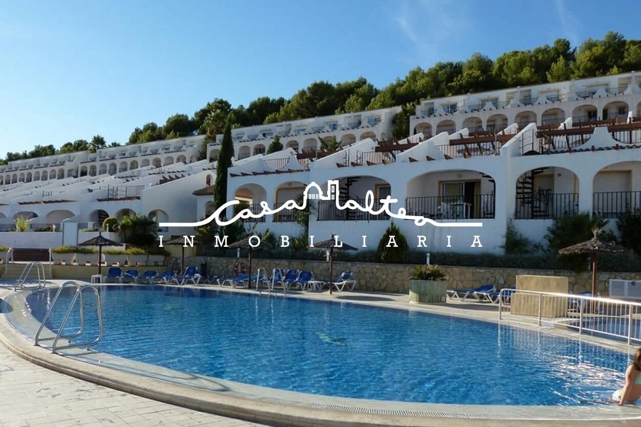 2 soveværelse Bungalow til salg i Calpe / Calp med swimmingpool - € 225.000 (Ref: 9356002)