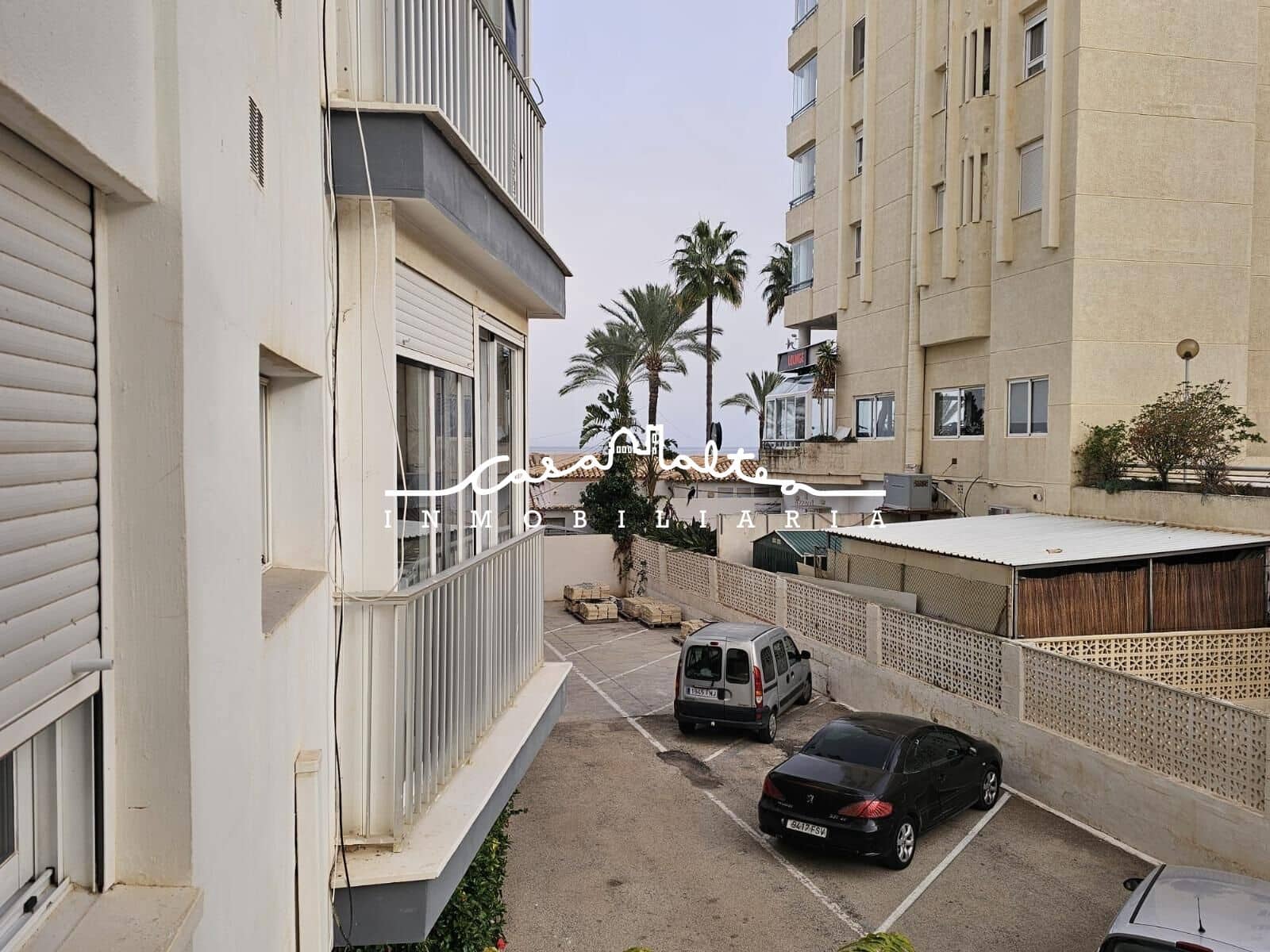 2 bedroom Flat for sale in Albir - € 310,000 (Ref: 9391093)