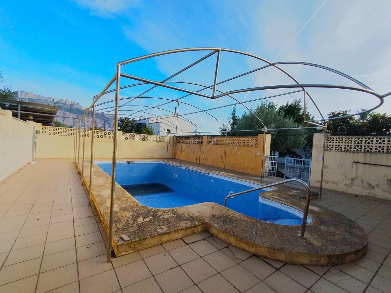 3 soveværelse Finca/Landehus til salg i Altea med swimmingpool garage - € 699.000 (Ref: 9398640)
