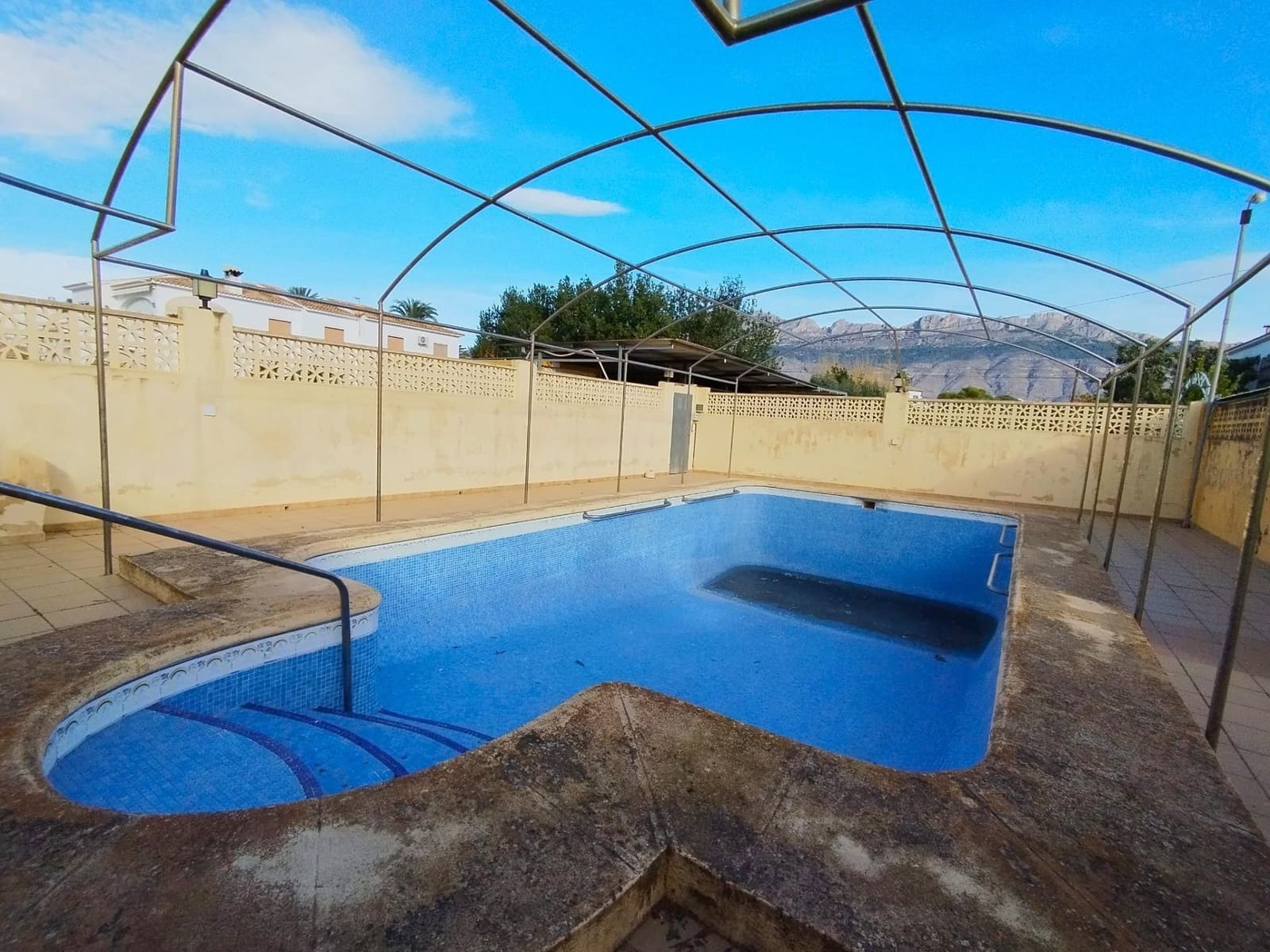 3 soveværelse Finca/Landehus til salg i Altea med swimmingpool garage - € 699.000 (Ref: 9398640)