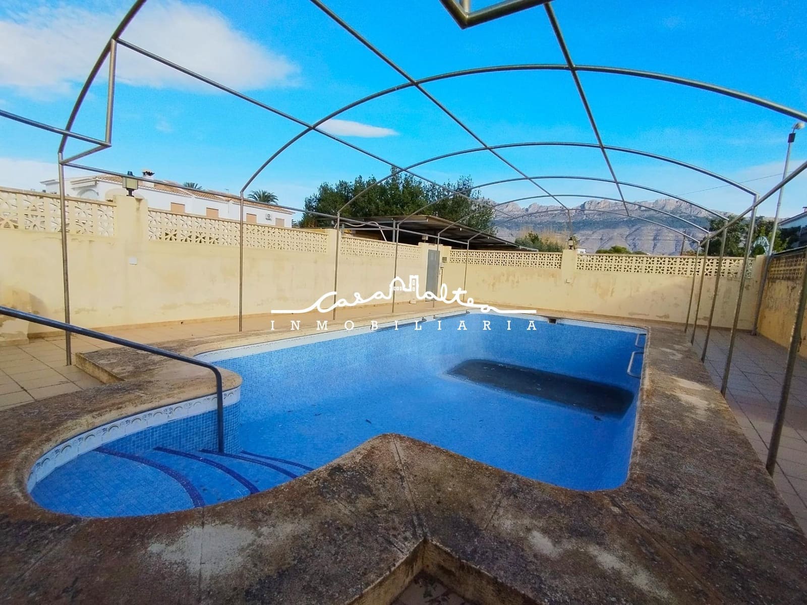 3 soveværelse Finca/Landehus til salg i Altea med swimmingpool garage - € 655.000 (Ref: 9398640)