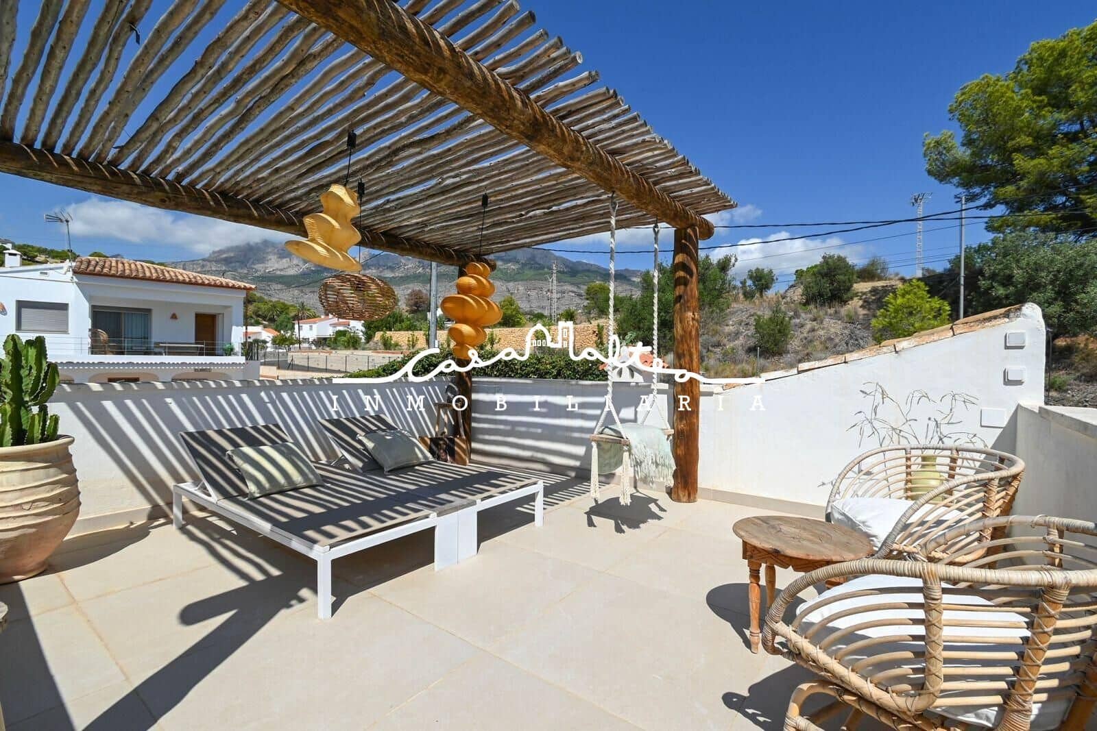 2 makuuhuone Paritalo myytävänä paikassa Altea mukana uima-altaan - 695 000 € (Ref: 9427405)