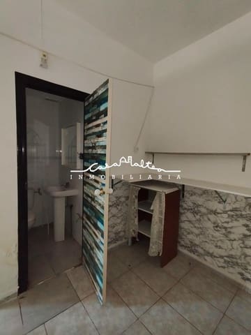 Commercieel te koop in Playa Levante, Benidorm - € 189.000 (Ref: 9431164)