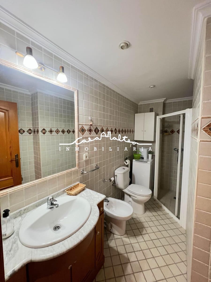 2 bedroom Flat for rent in Altea - € 975 (Ref: 9437567)