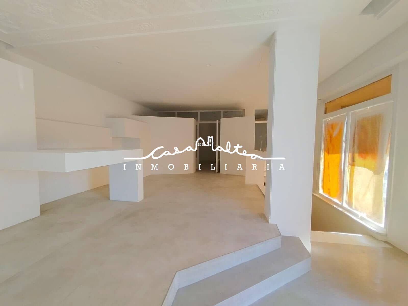 Commercial for rent in La Nucia - € 800 (Ref: 9450398)