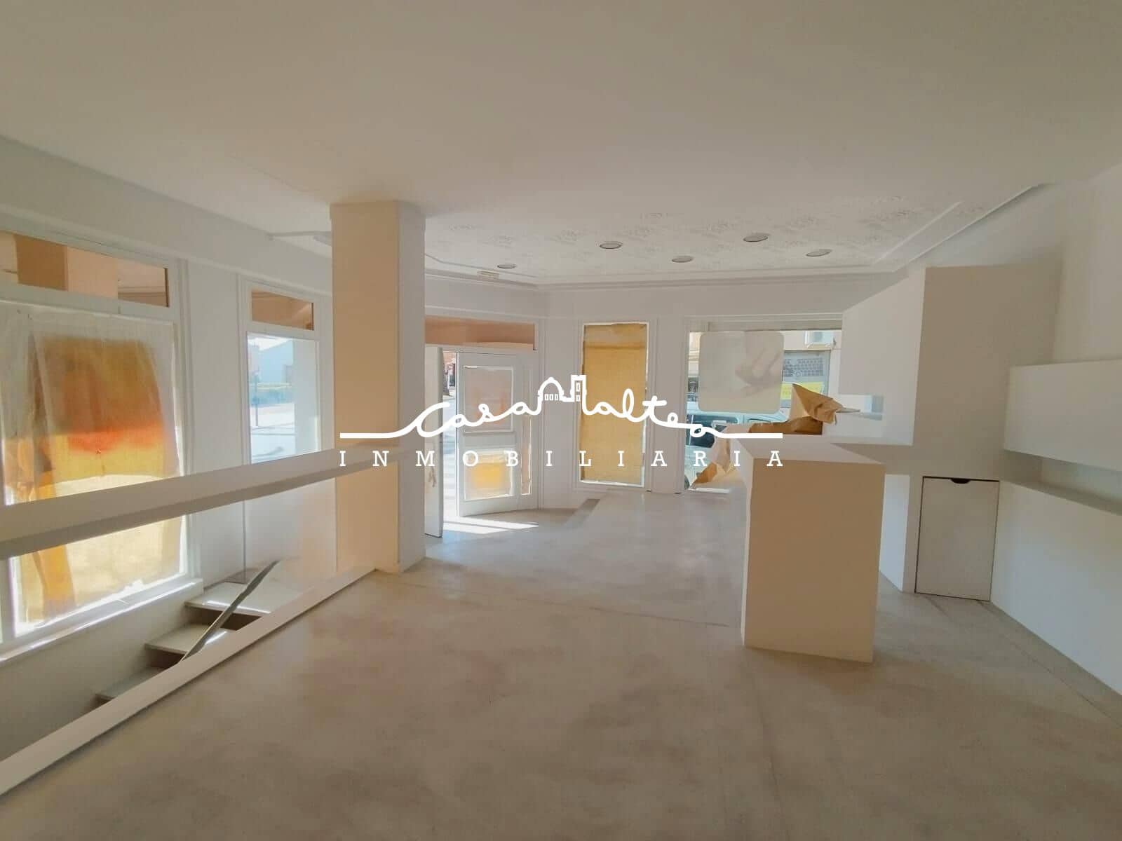 Commercial for rent in La Nucia - € 800 (Ref: 9450398)