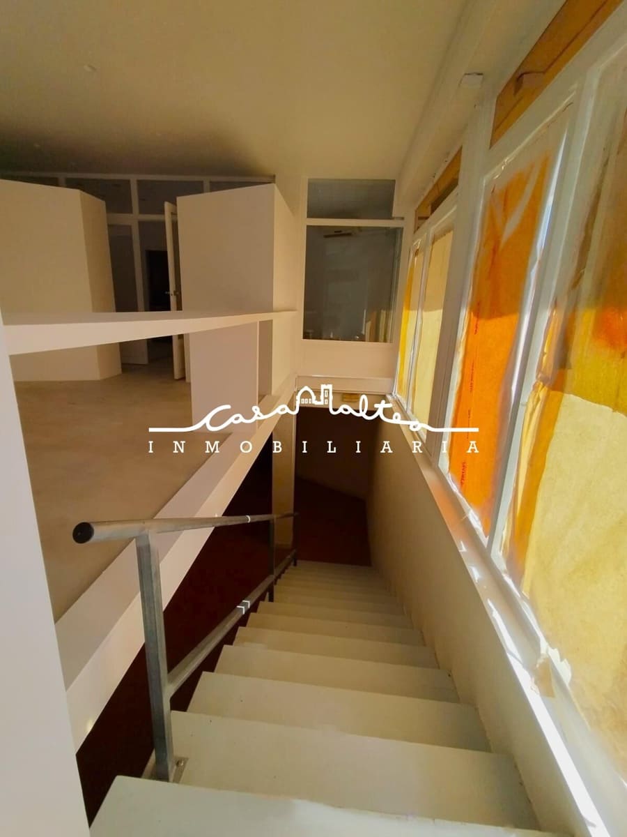 Commercial for rent in La Nucia - € 800 (Ref: 9450398)