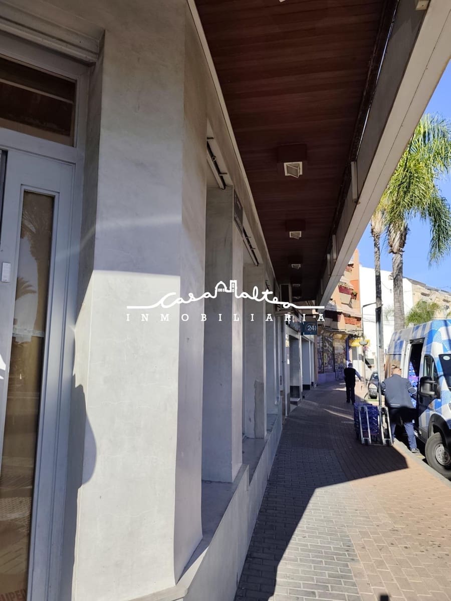 Commercial for rent in La Nucia - € 800 (Ref: 9450398)