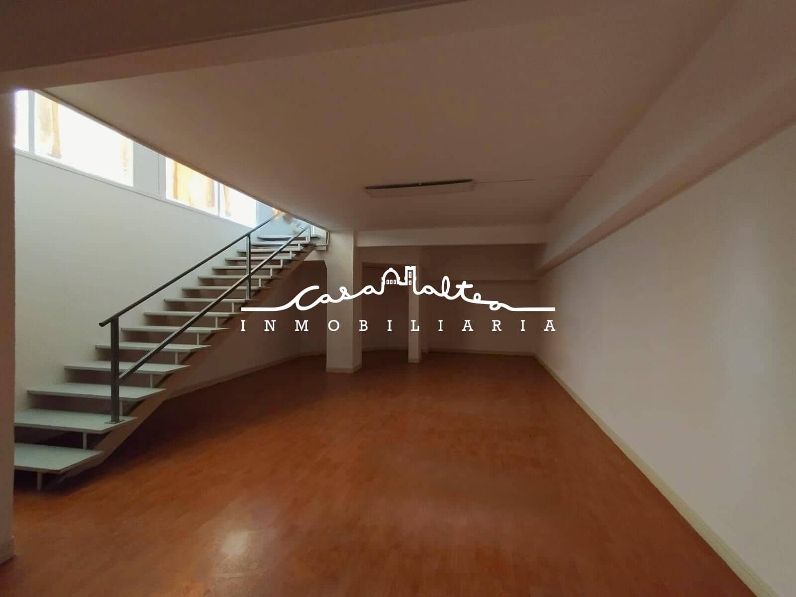 Commercial for rent in La Nucia - € 800 (Ref: 9450398)