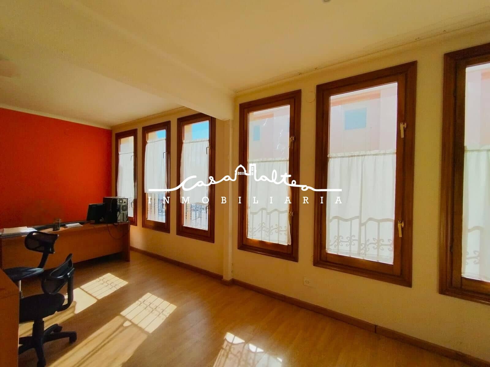 Comercial para arrendar em La Nucia - 350 € (Ref: 9452275)