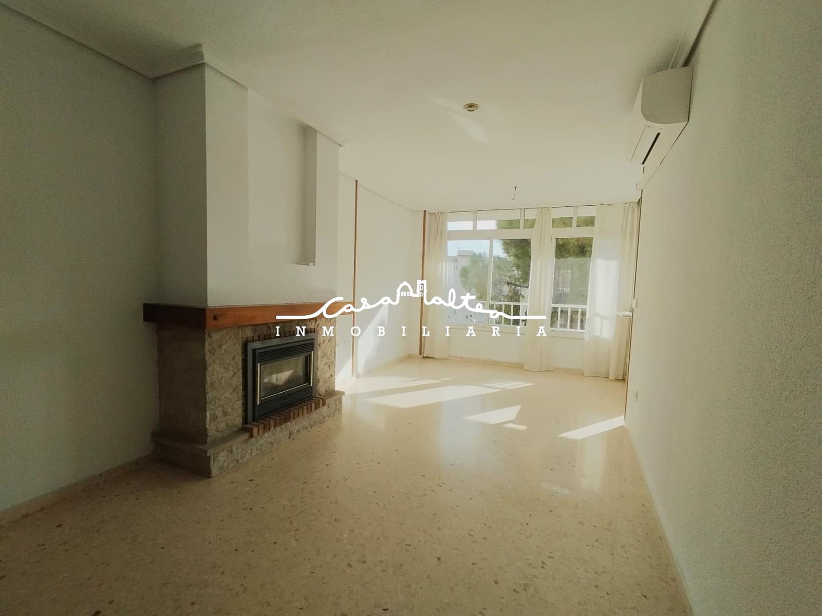 2 bedroom Flat for rent in Altea with pool garage - € 1,000 (Ref: 9456476)
