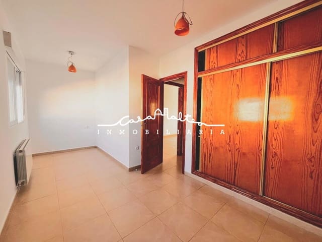 3 Zimmer Reihenhaus zu verkaufen in Polop mit Pool Garage - 225.000 € (Ref: 9462496)