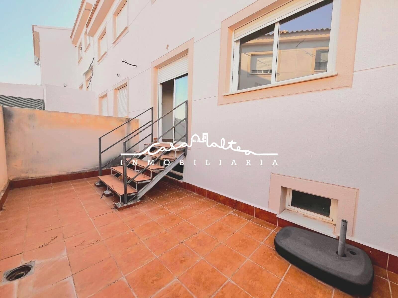 3 Zimmer Reihenhaus zu verkaufen in Polop mit Pool Garage - 225.000 € (Ref: 9462496)