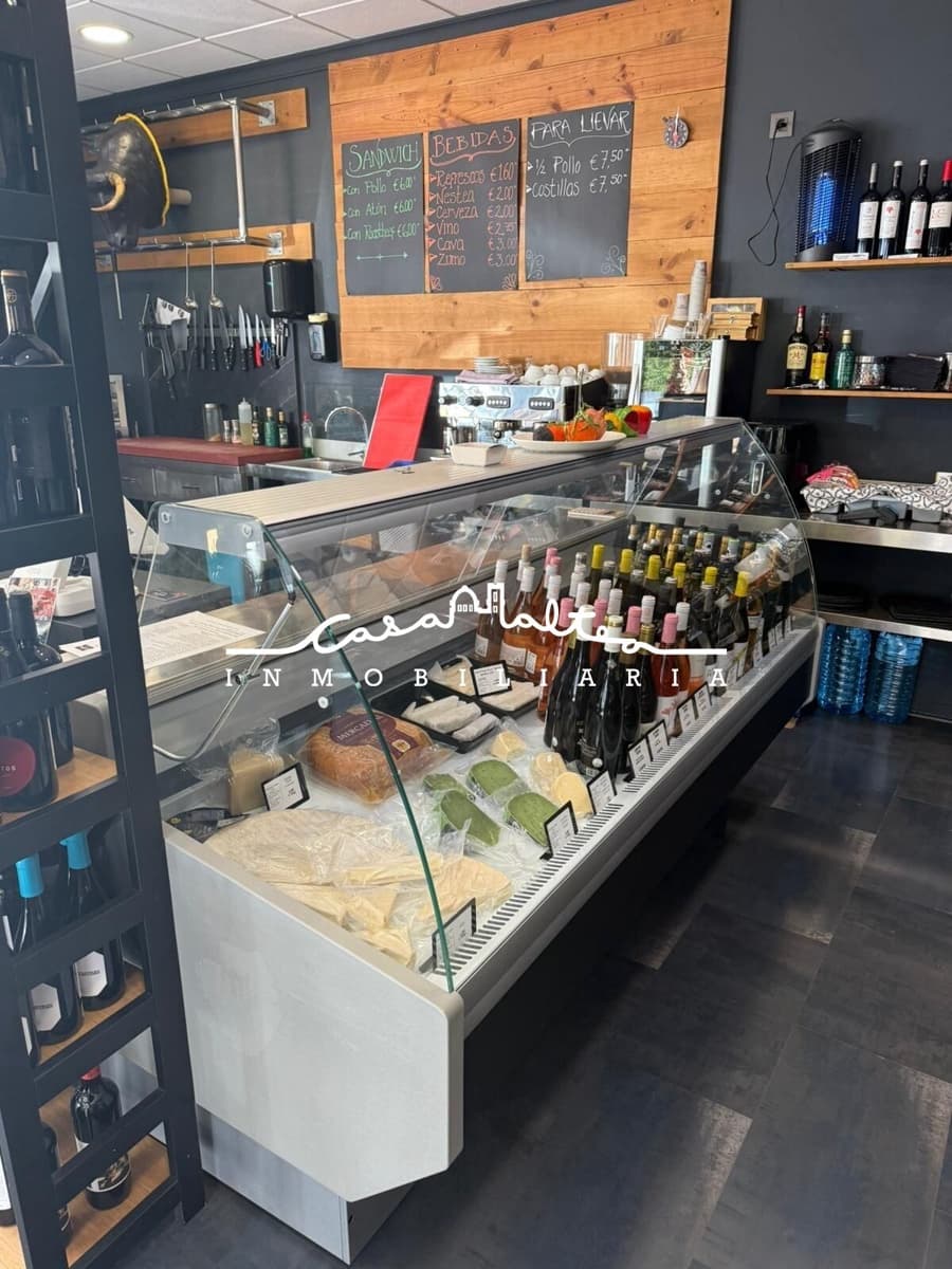 Commercial for rent in Altea - € 850 (Ref: 9504455)