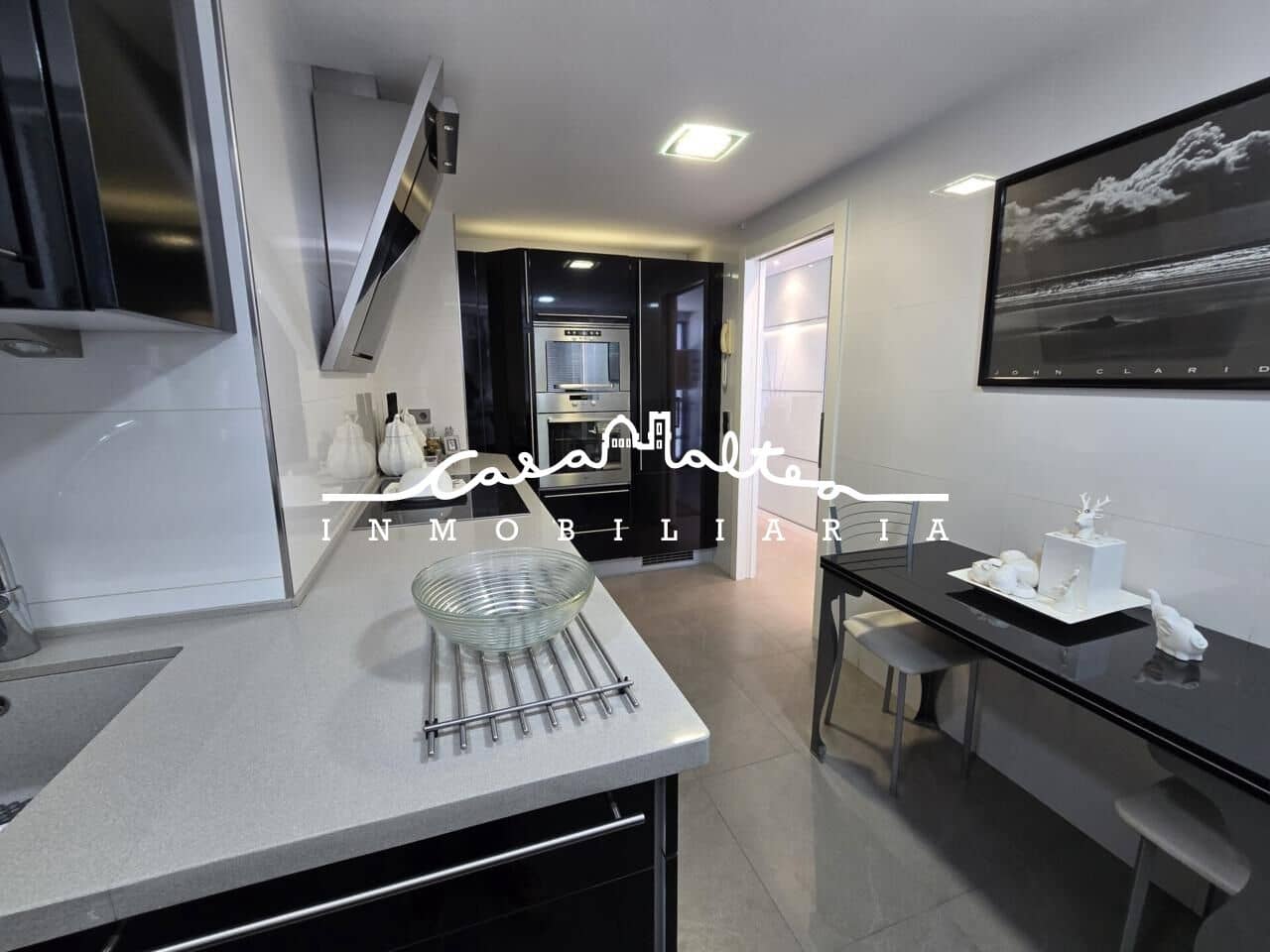 2 bedroom Apartment for sale in Altea with pool - € 698,000 (Ref: 9504457)