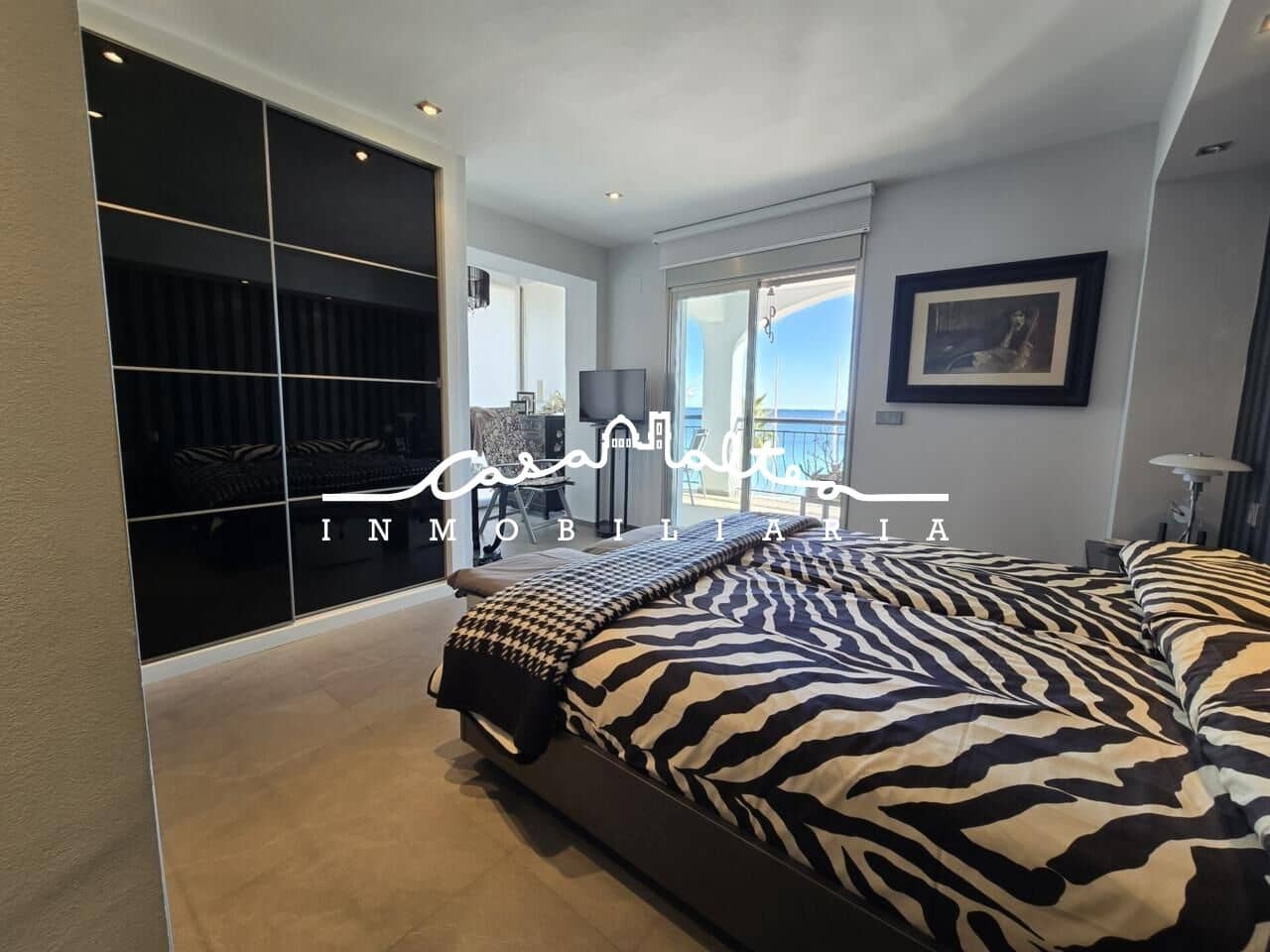 2 bedroom Apartment for sale in Altea with pool - € 698,000 (Ref: 9504457)
