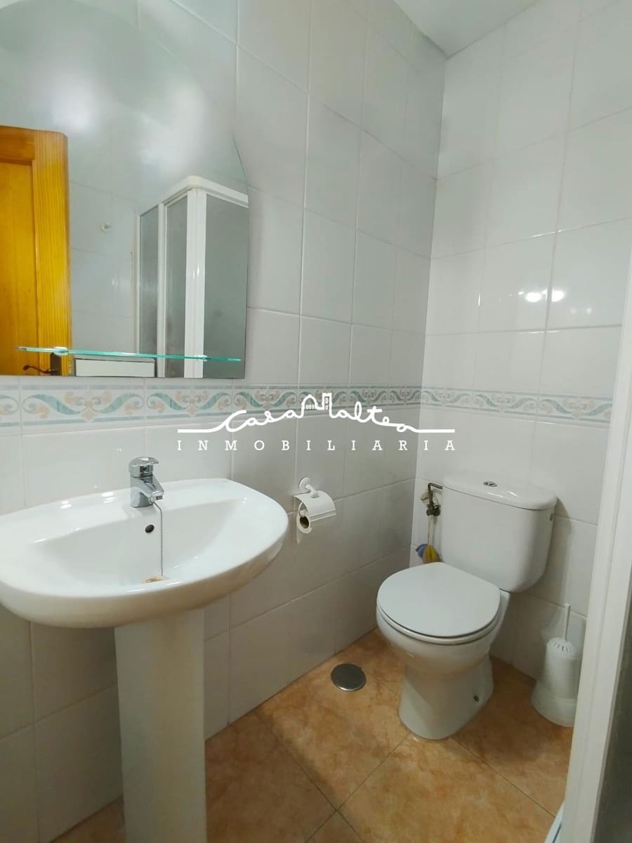 3 bedroom Penthouse for rent in Altea with garage - € 1,300 (Ref: 9513549)