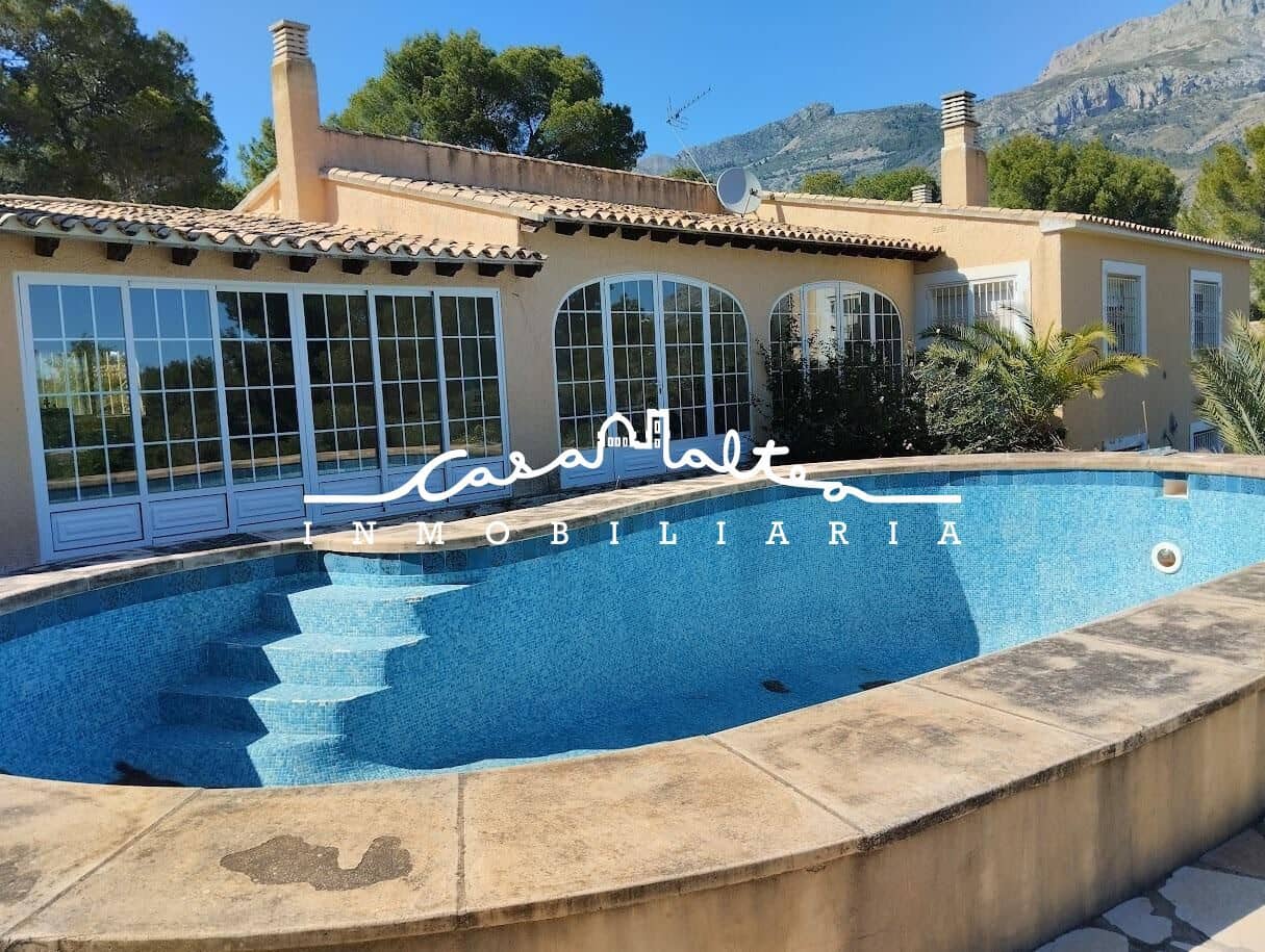 4 chambre Finca/Maison de Campagne à vendre à Altea la Vella avec piscine garage - 1 800 000 € (Ref: 9519135)