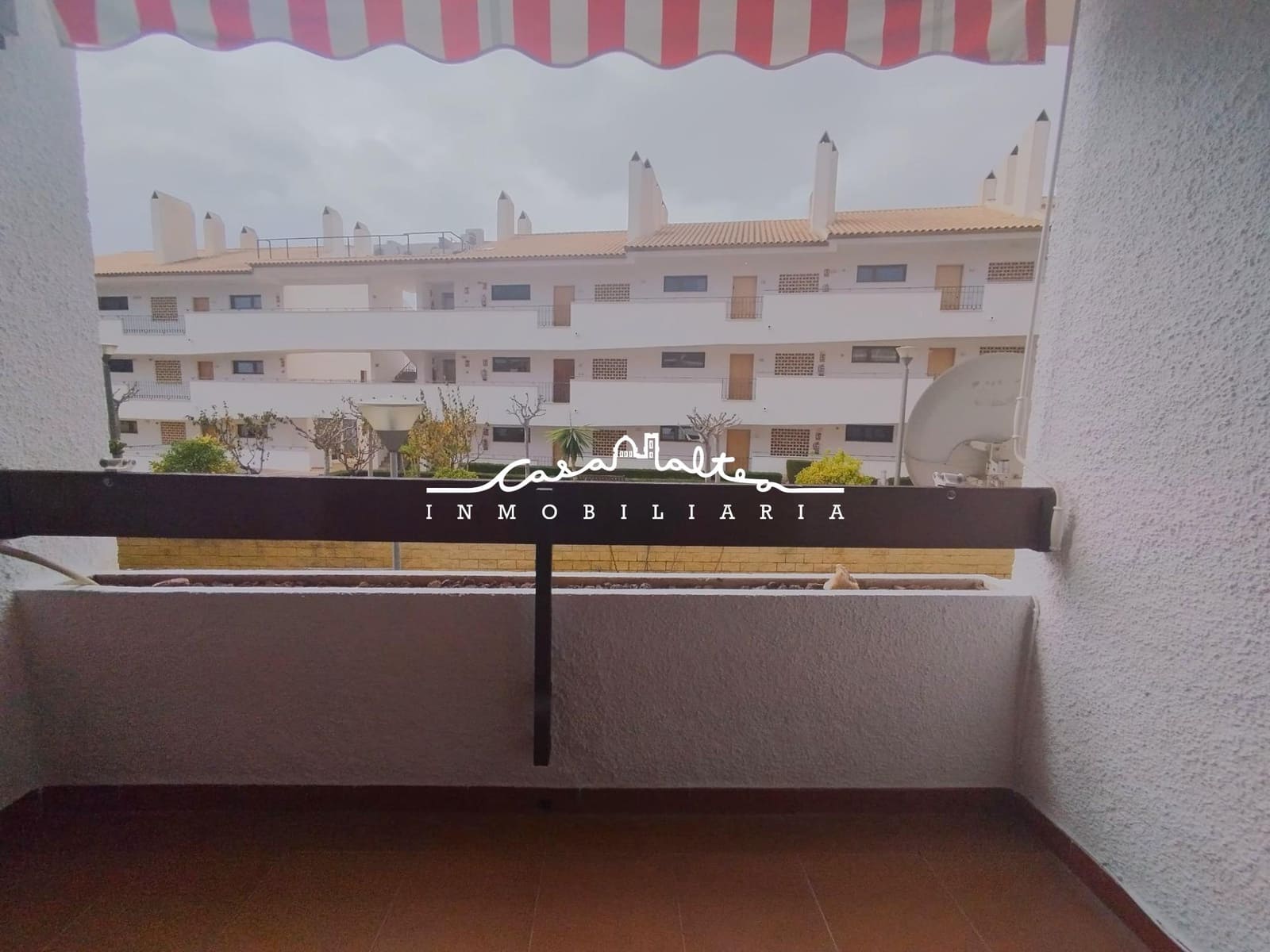 2 soverom Leilighet til leie i Alfaz del Pi / L'Alfas del Pi - € 850 (Ref: 9524473)