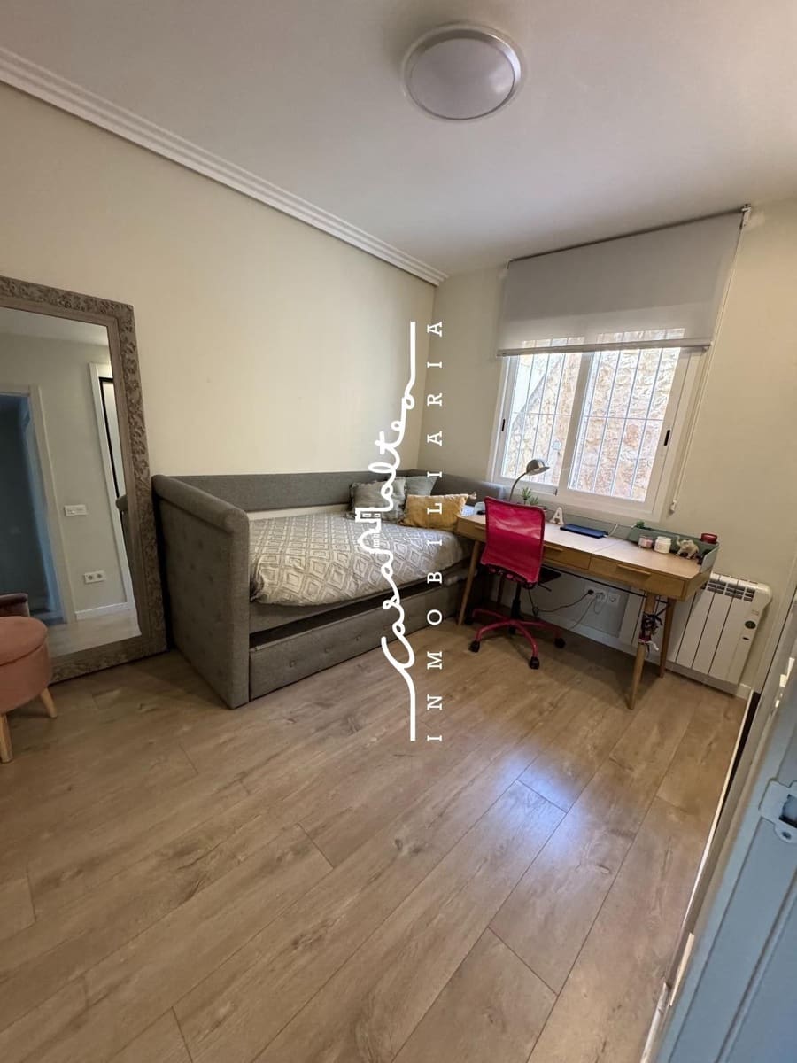 3 bedroom Villa for sale in Polop with pool - € 397,000 (Ref: 9527844)