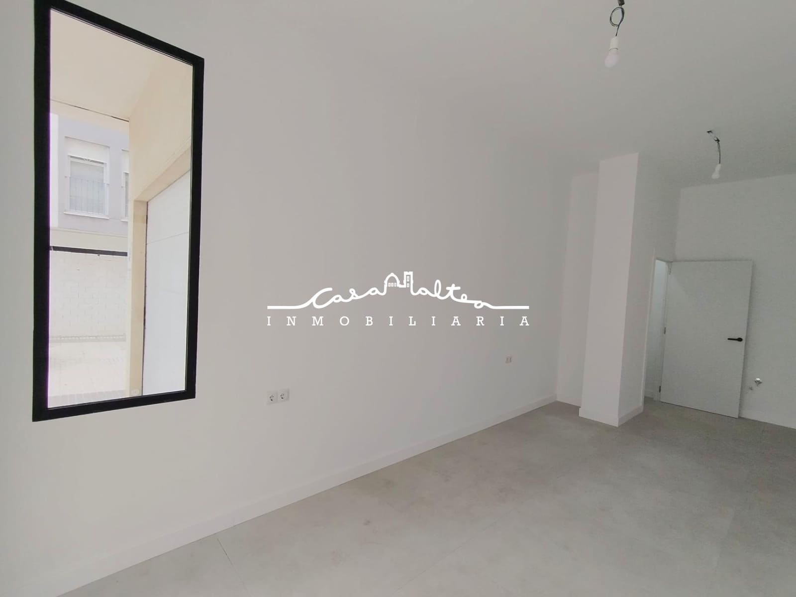 Commercial for rent in Altea - € 600 (Ref: 9541582)