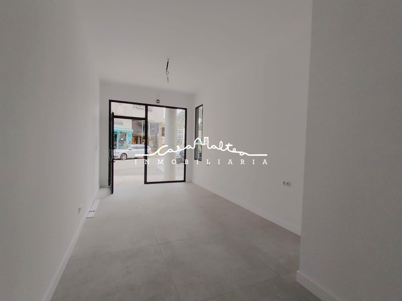 Commercial for rent in Altea - € 600 (Ref: 9541582)