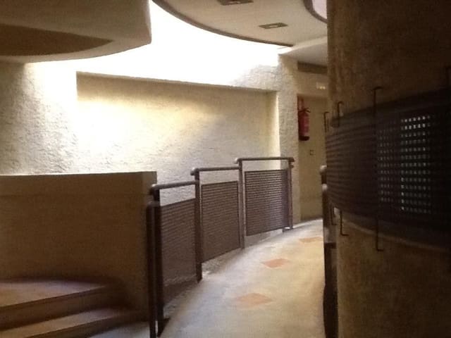 Yksiö vuokrattavana paikassa Altea mukana 
autotalli - 700 € (Ref: 9543807)