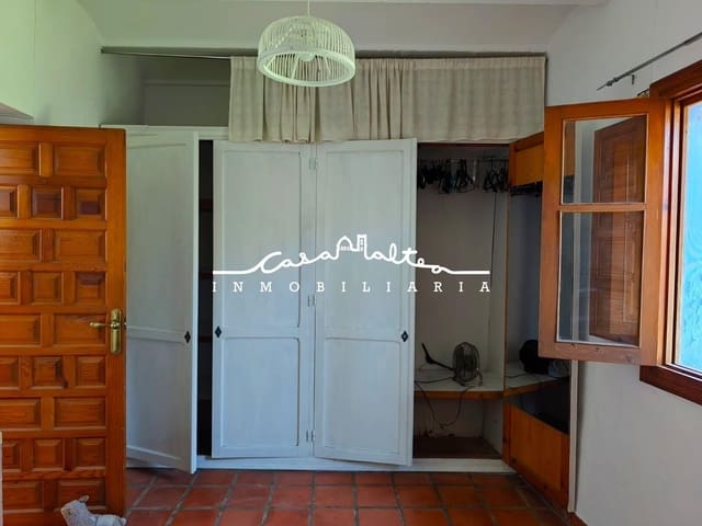 3 soveværelse Villa til leje i Altea - € 900 (Ref: 9586702)