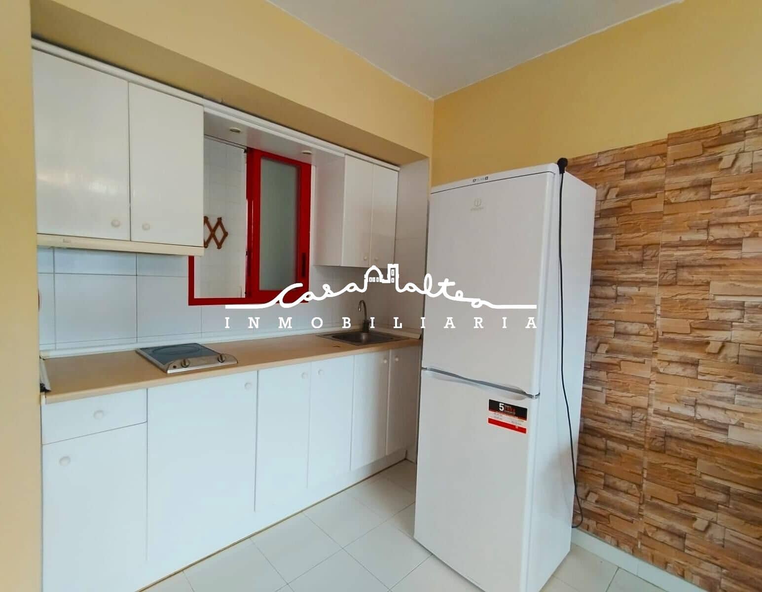 1 sovrum Lägenhet till salu i Benidorm med pool - 190 000 € (Ref: 9591506)