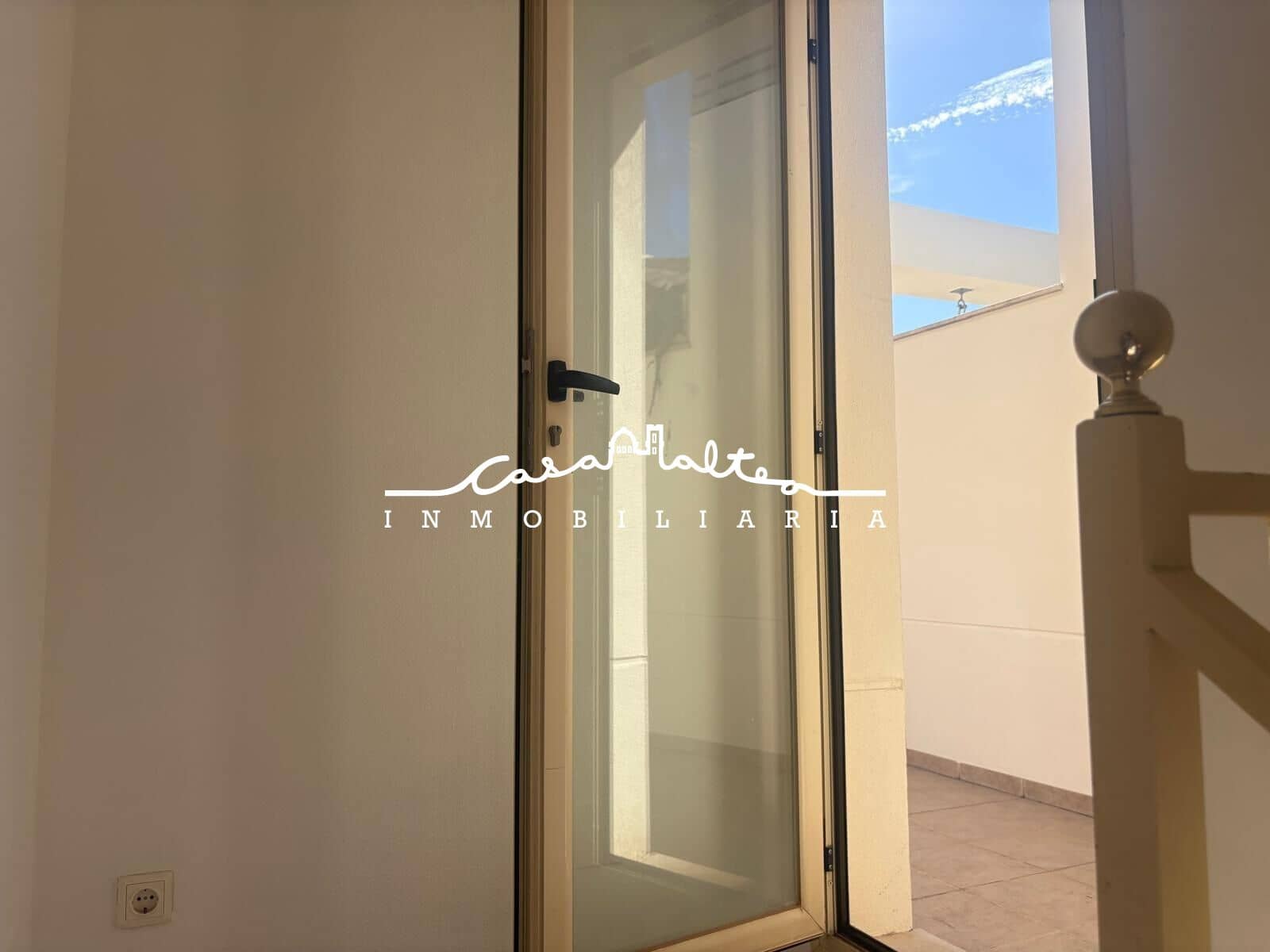 2 bedroom Penthouse for sale in Alfaz del Pi / L'Alfas del Pi with garage - € 299,900 (Ref: 9627769)