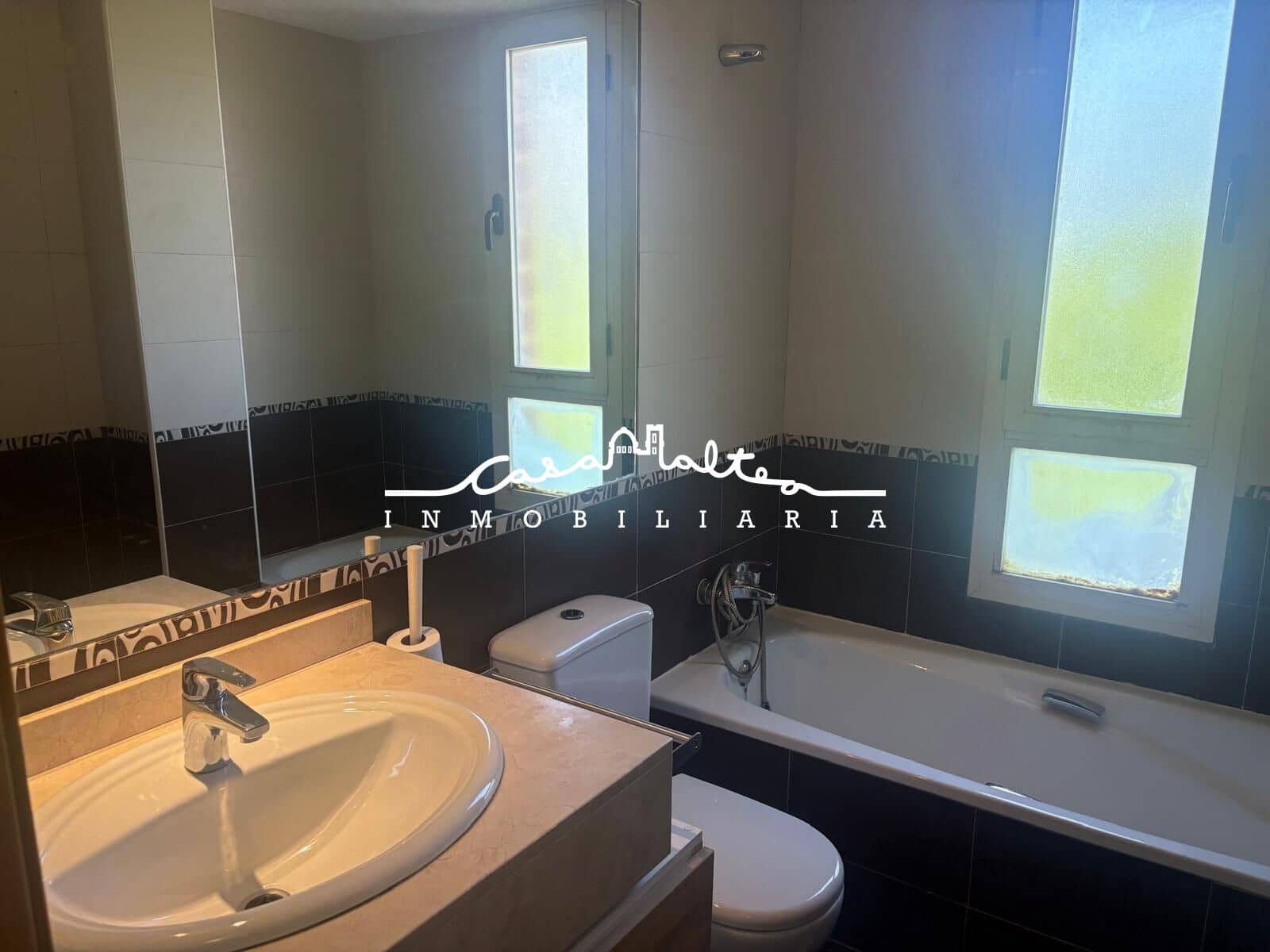 2 bedroom Penthouse for sale in Alfaz del Pi / L'Alfas del Pi with garage - € 299,900 (Ref: 9627769)