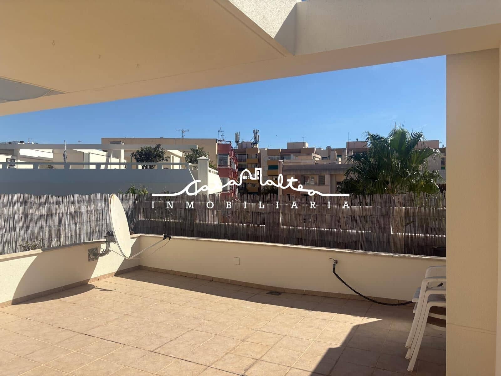 2 bedroom Penthouse for sale in Alfaz del Pi / L'Alfas del Pi with garage - € 299,900 (Ref: 9627769)