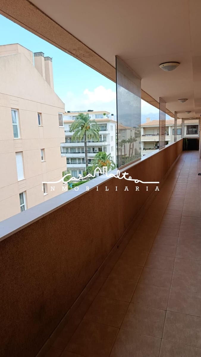 2 bedroom Penthouse for sale in Albir with pool garage - € 425,000 (Ref: 9634487)