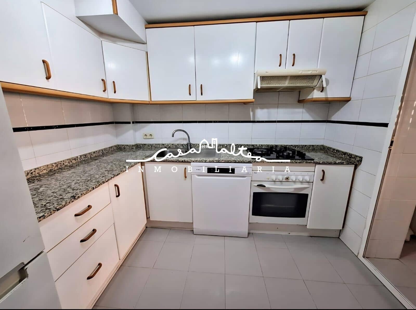 2 bedroom Penthouse for sale in Albir with pool garage - € 425,000 (Ref: 9634487)