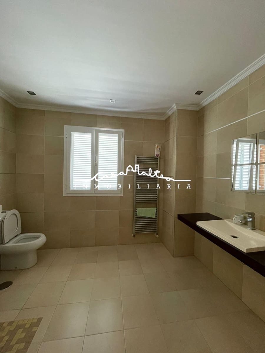 4 camera da letto Villa in vendita in La Nucia con piscina garage - 1.000.000 € (Rif: 9637762)