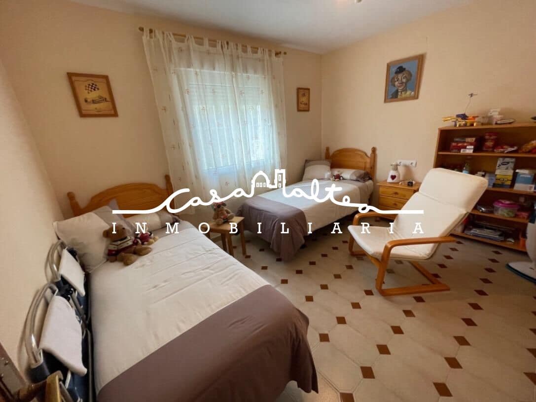 5 chambre Villa/Maison à vendre à La Nucia avec garage - 429 000 € (Ref: 9645180)