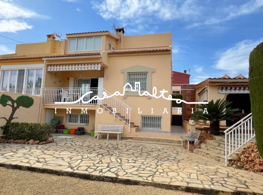 5 chambre Villa/Maison à vendre à La Nucia avec garage - 429 000 € (Ref: 9645180)