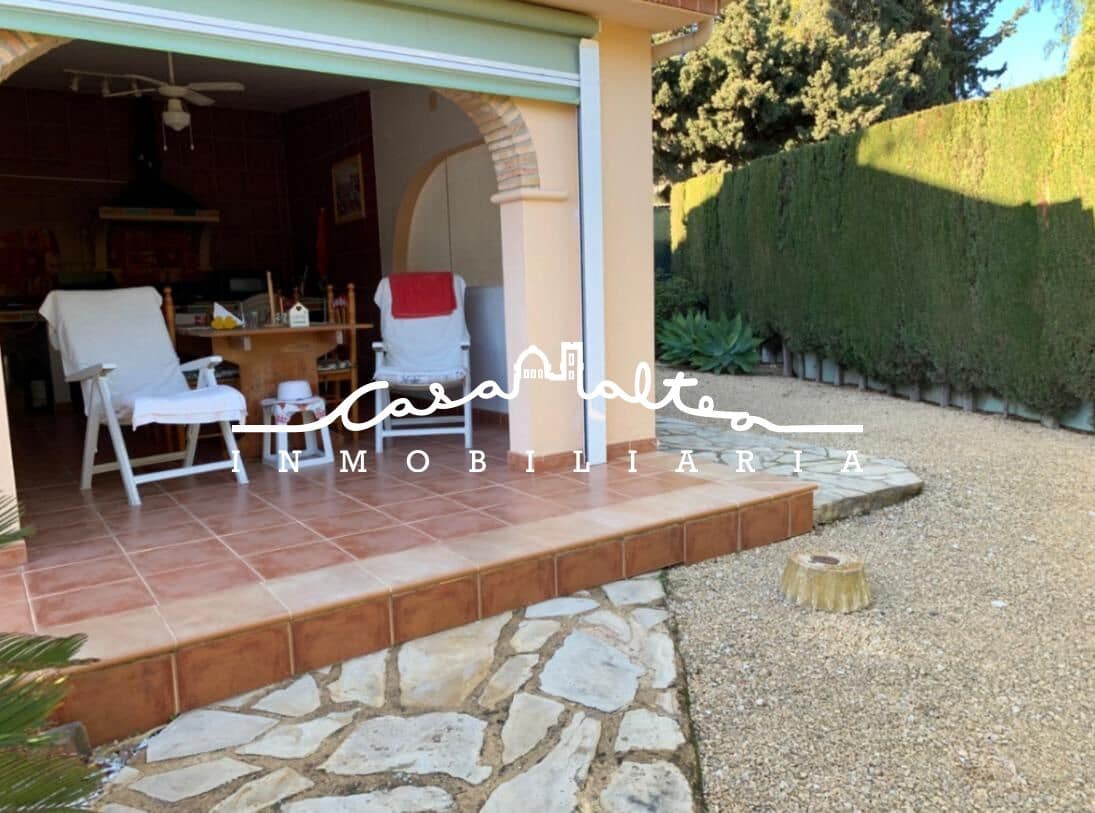 5 chambre Villa/Maison à vendre à La Nucia avec garage - 429 000 € (Ref: 9645180)