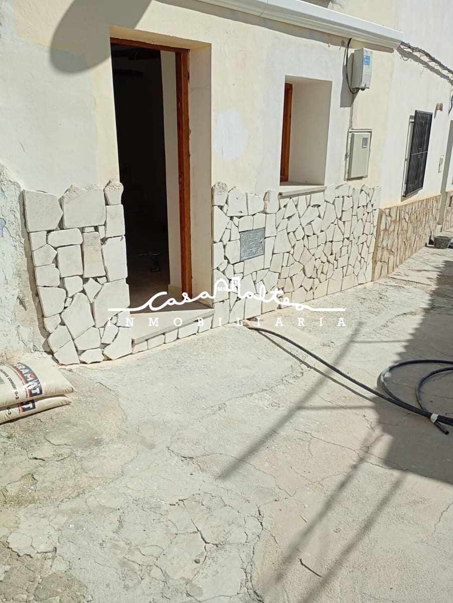 1 bedroom Villa for sale in Callosa d'En Sarria - € 130,000 (Ref: 9645181)