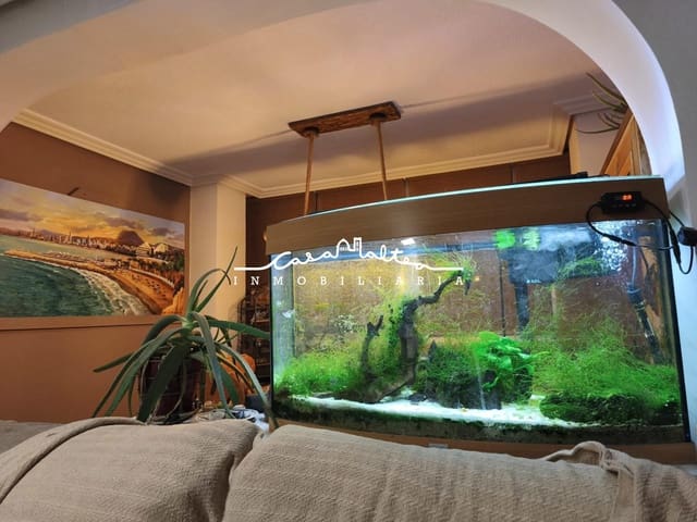 3 makuuhuone Asunto myytävänä paikassa Benidorm mukana uima-altaan - 262 000 € (Ref: 9648356)