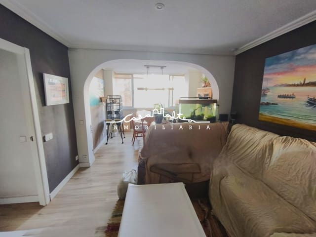 3 makuuhuone Asunto myytävänä paikassa Benidorm mukana uima-altaan - 262 000 € (Ref: 9648356)