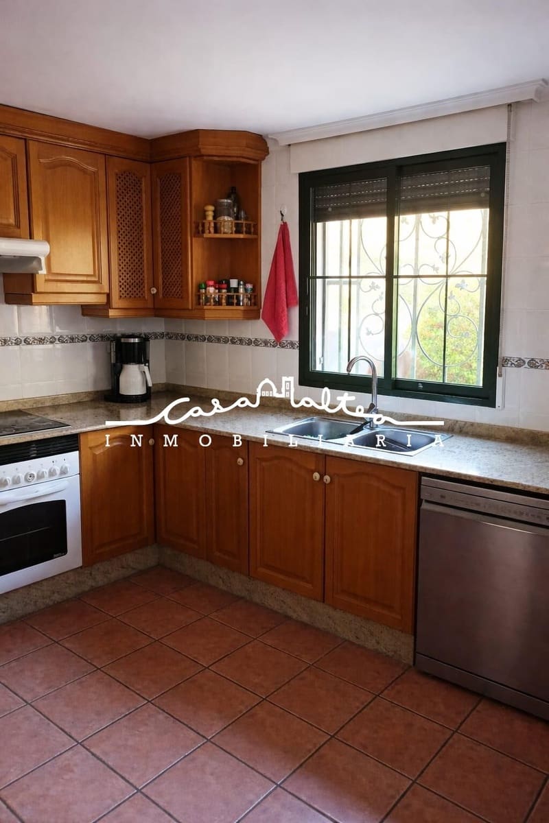 Apartamento de 5 habitaciones en La Nucia en venta con garaje - 335.000 € (Ref: 9686743)
