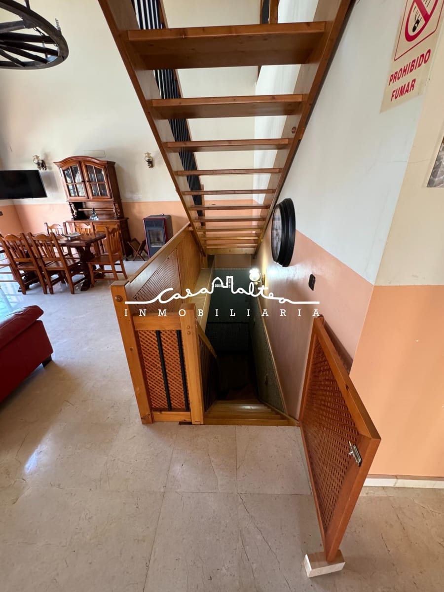 5 soveværelse Villa til salg i Callosa d'En Sarria med swimmingpool garage - € 330.000 (Ref: 9690943)