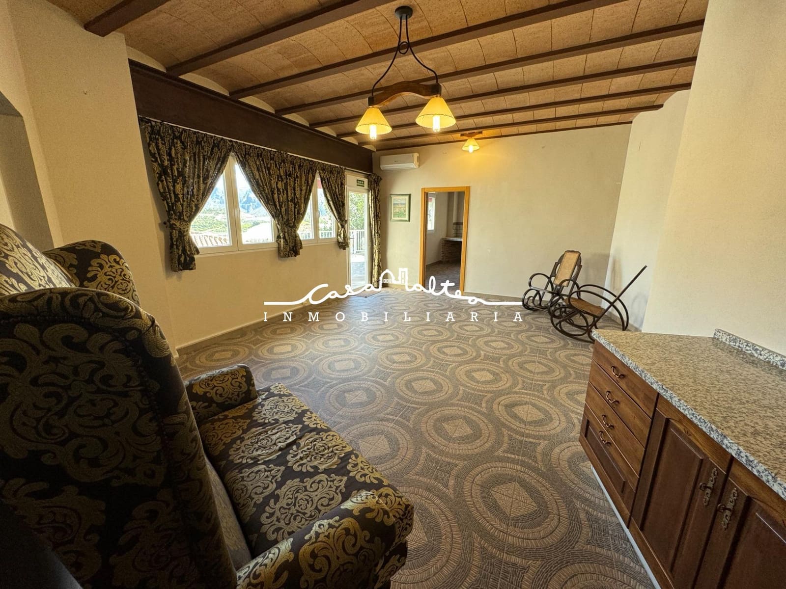 4 makuuhuone Huvila myytävänä paikassa Callosa d'En Sarria mukana uima-altaan 
autotalli - 470 000 € (Ref: 9690944)