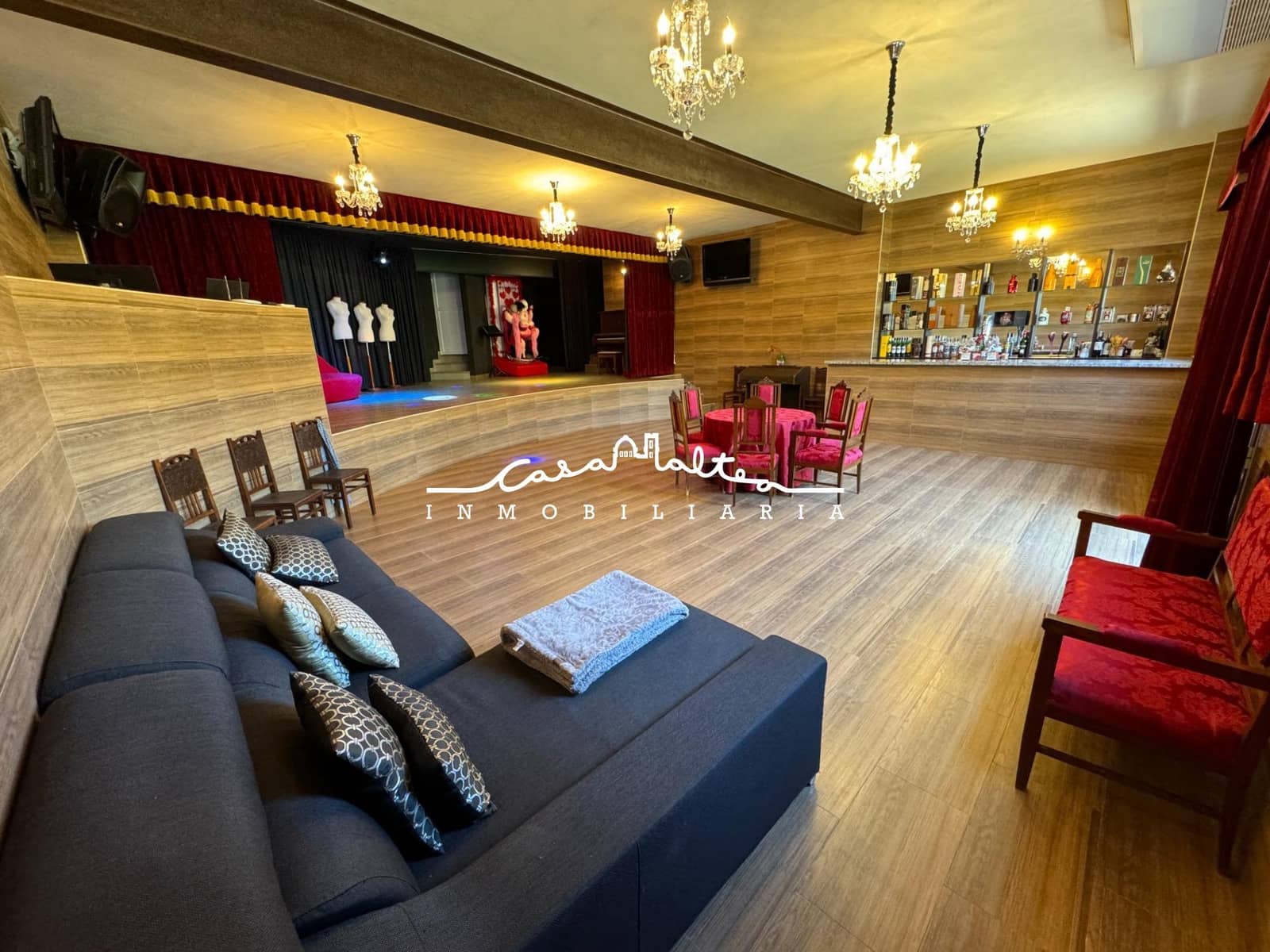 4 makuuhuone Huvila myytävänä paikassa Callosa d'En Sarria mukana uima-altaan 
autotalli - 470 000 € (Ref: 9690944)