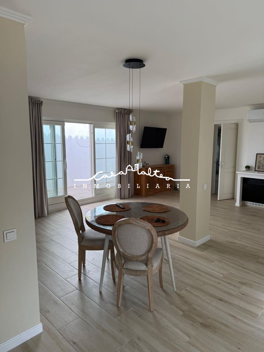 2 bedroom Apartment for sale in Altea - € 420,000 (Ref: 9735701)