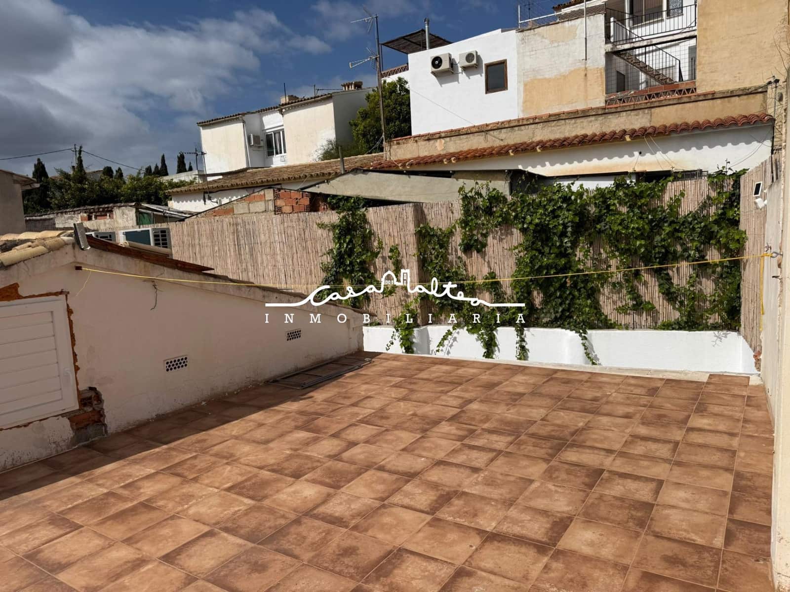 2 bedroom Apartment for sale in Altea - € 420,000 (Ref: 9735701)