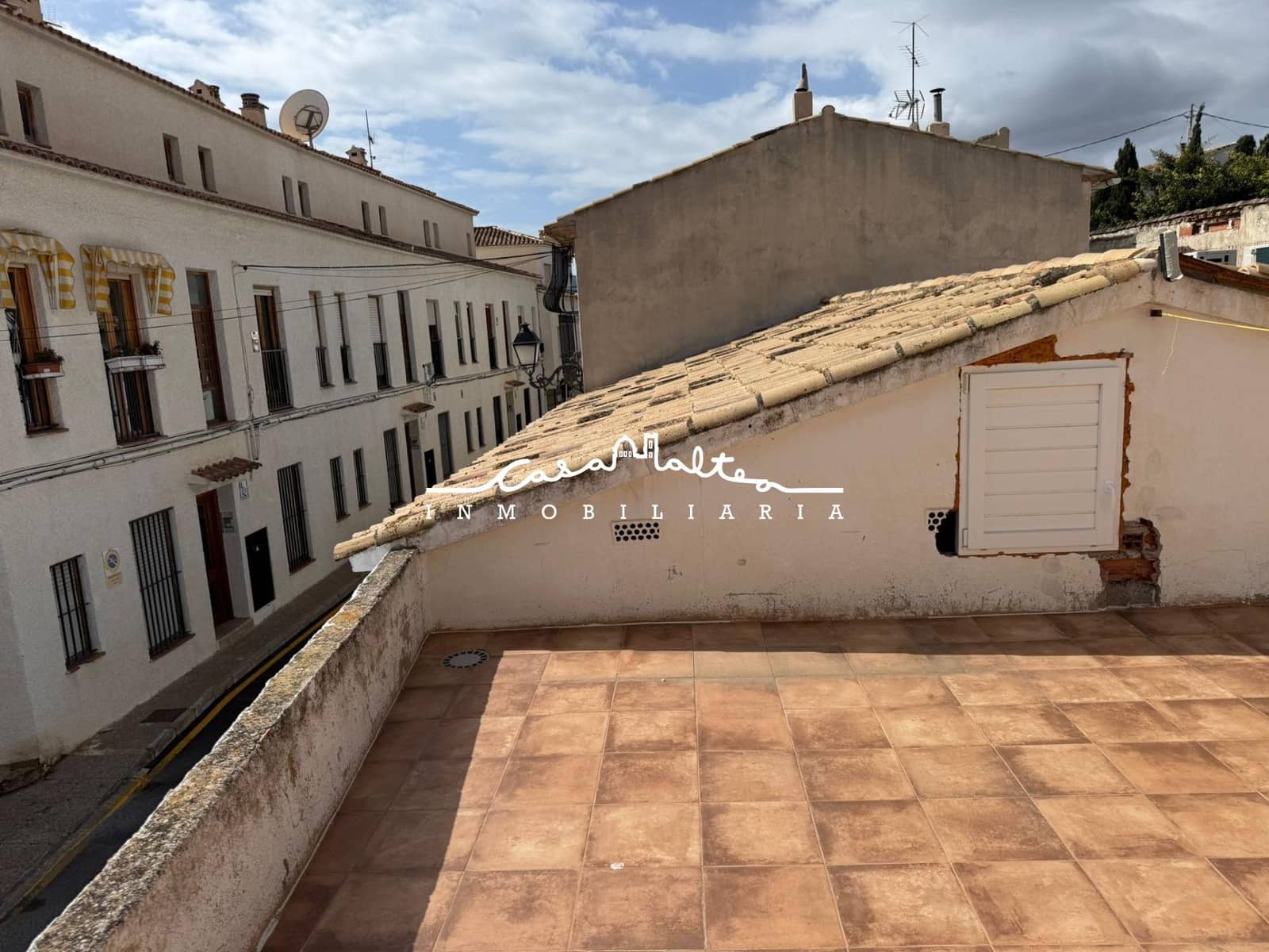 2 bedroom Apartment for sale in Altea - € 420,000 (Ref: 9735701)