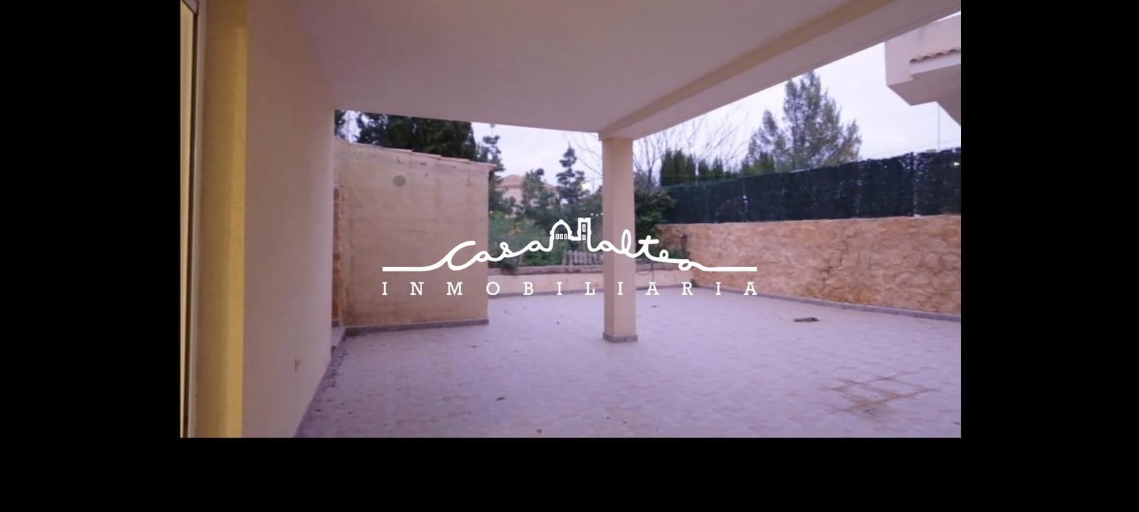 4 bedroom Villa for sale in La Nucia with pool - € 475,000 (Ref: 9741851)